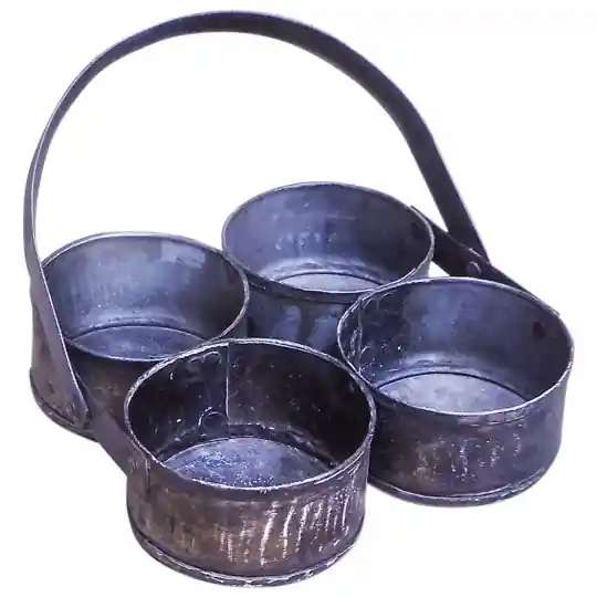 Fynd Korg 'Iron cups' - Järn