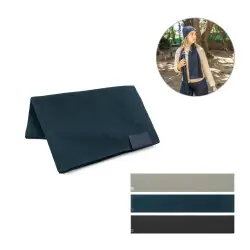 Beställ idag SERENITY. Halsduk i återvunnen polyester (100 % rPET) med en sydd detalj för tryck