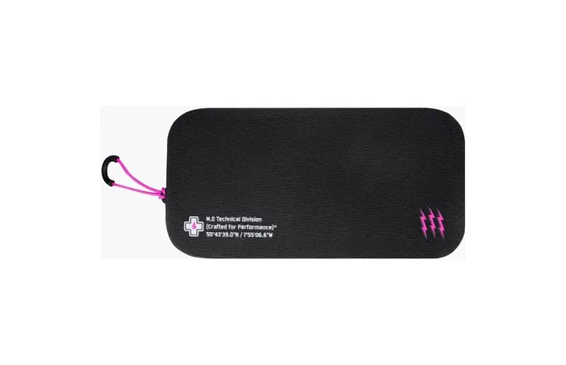 Väska MUC-OFF Waterproof Essentials Case Populärt val